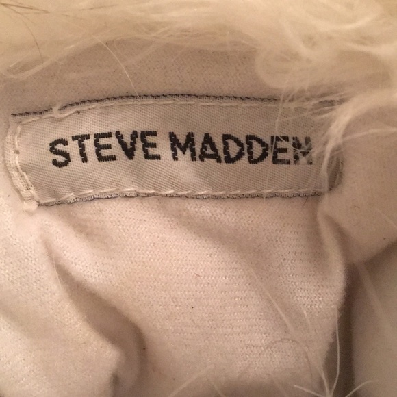 Woman’s indoor boots - Picture 3 of 3